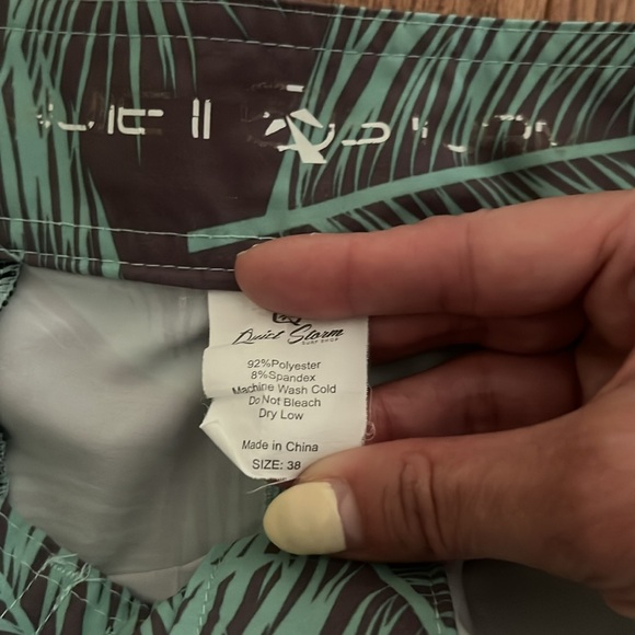 Quiet Storm Tropical Light Green Swim Bottoms / Trunks Men’s Size 38 - Picture 3 of 6